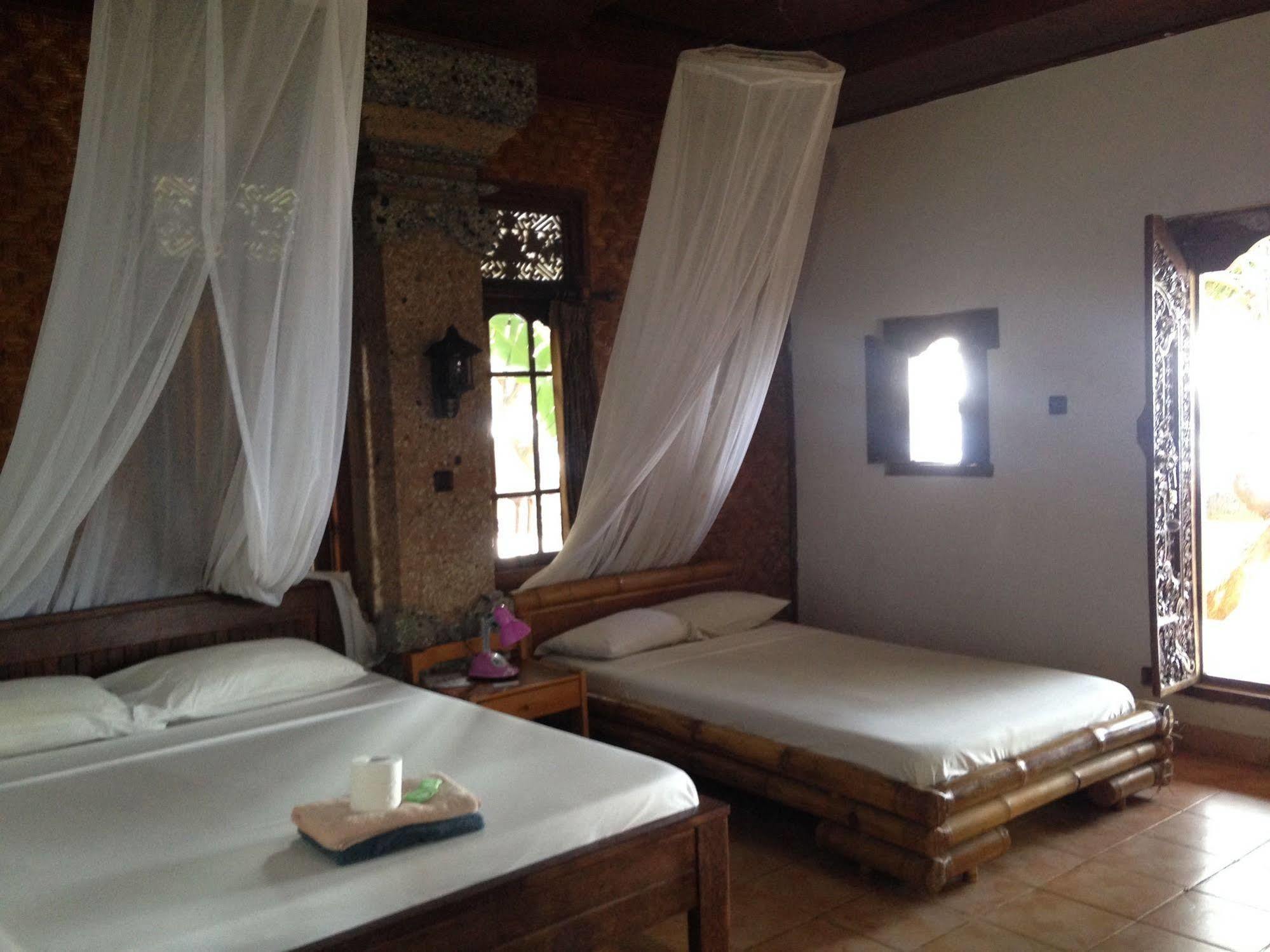 Vienna Beach Resort Amed  Ngoại thất bức ảnh