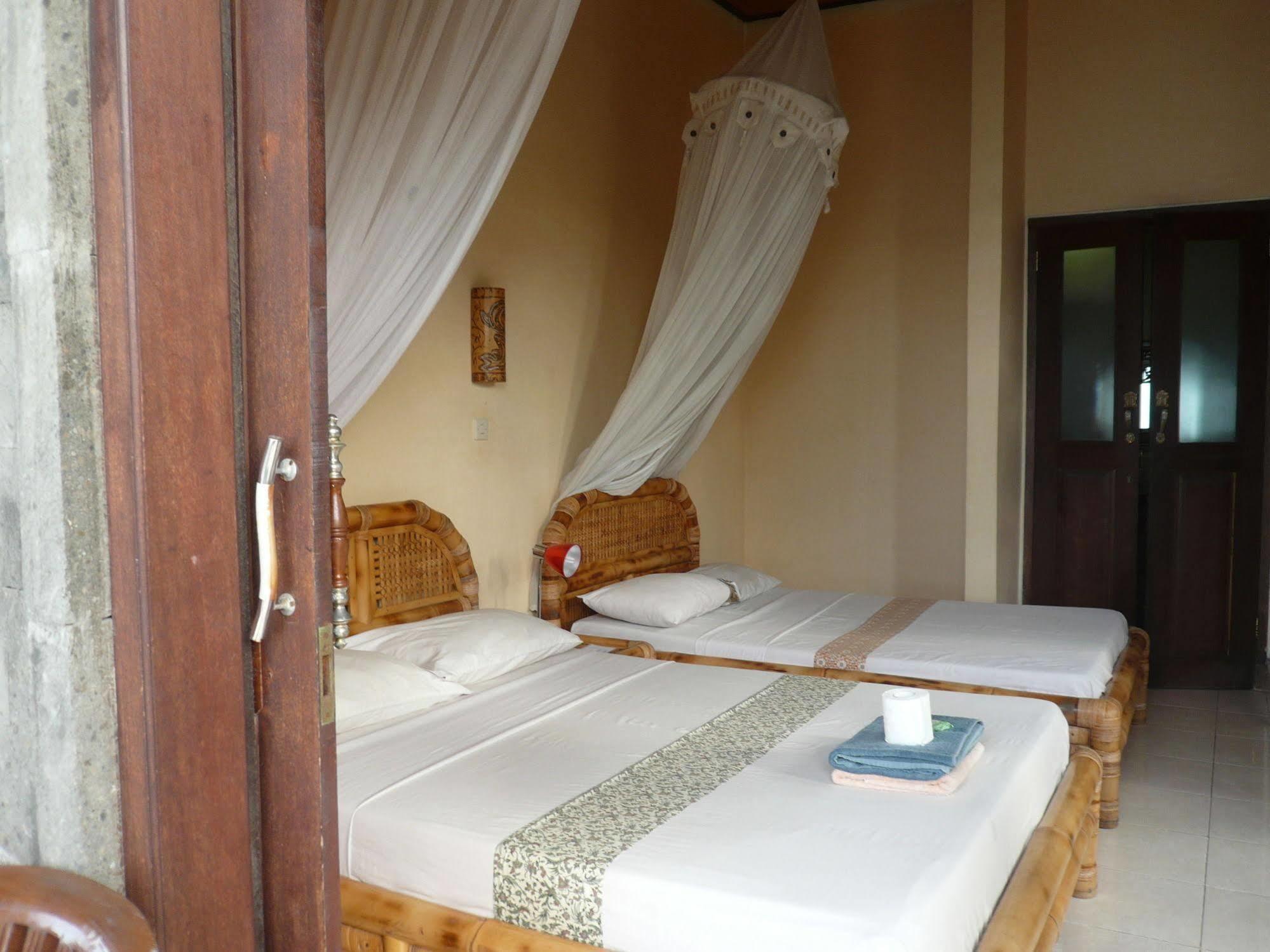 Vienna Beach Resort Amed  Ngoại thất bức ảnh