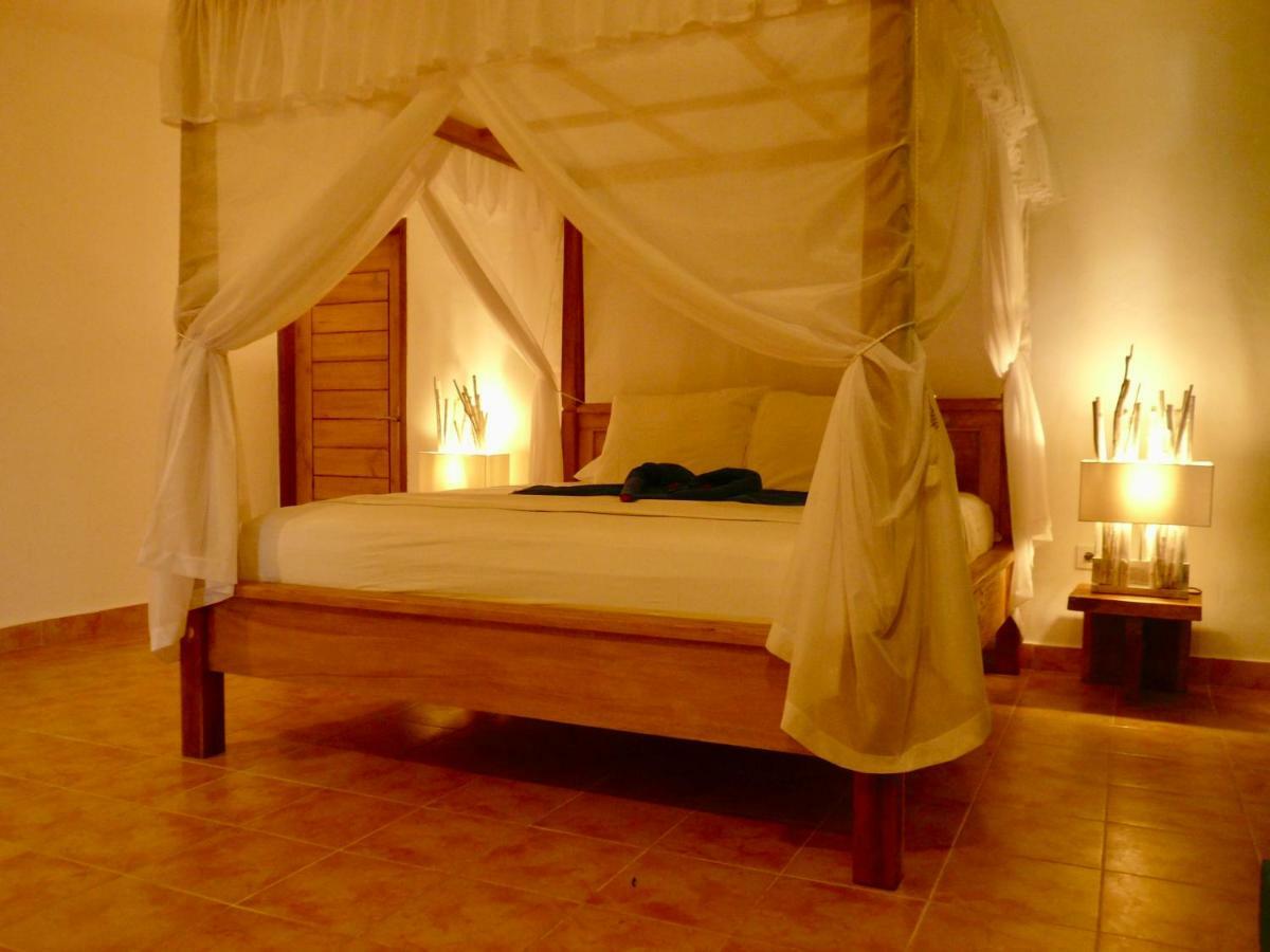 Vienna Beach Resort Amed  Ngoại thất bức ảnh